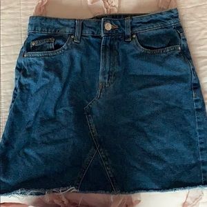 Mid wash denim skirt
